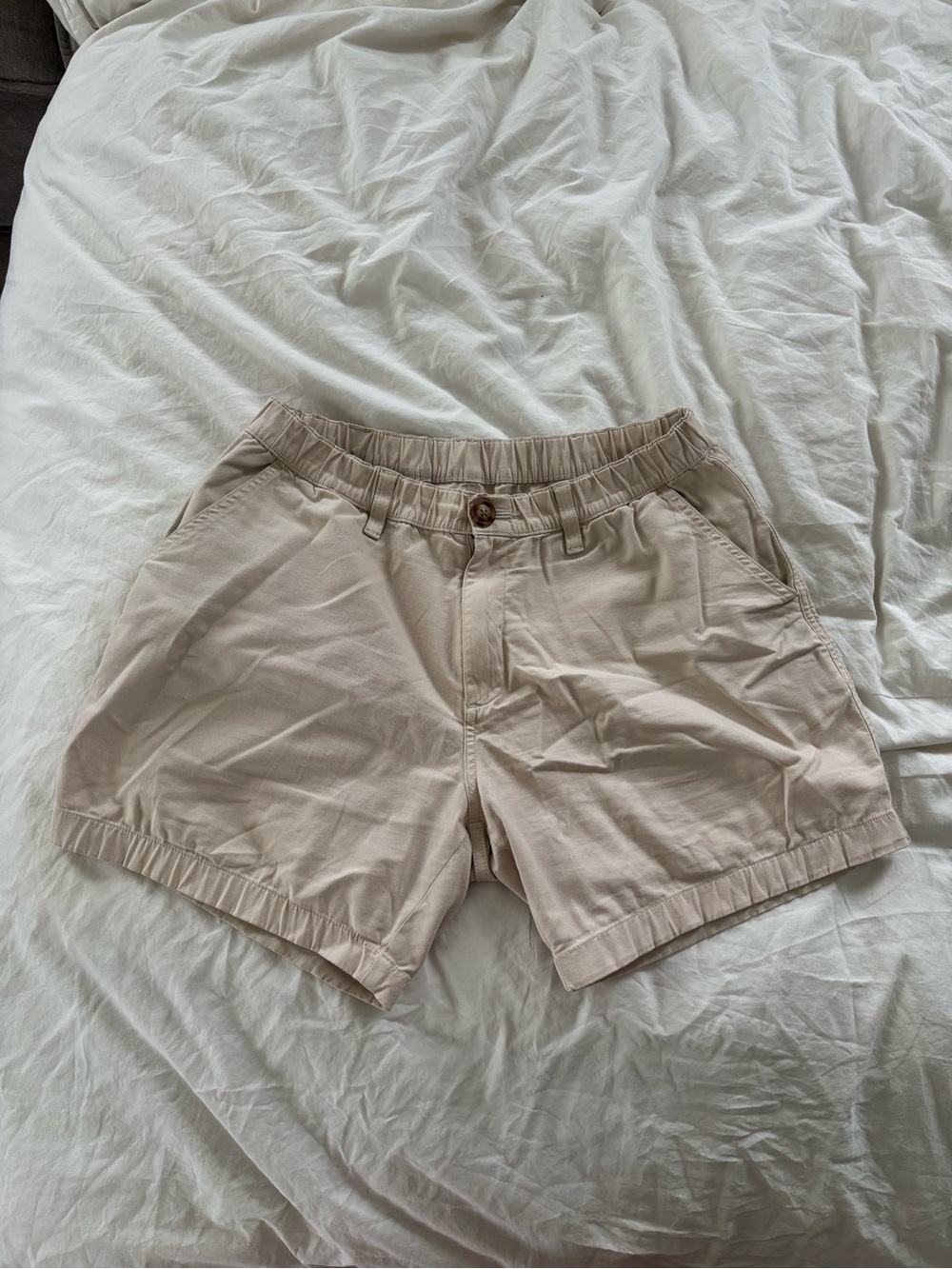 Chubbies Beige 5.5" Inseam Elastic-Waist Shorts